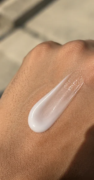 Smooth velvety swatch of Phaino cream illustrating lipid moisture barrier